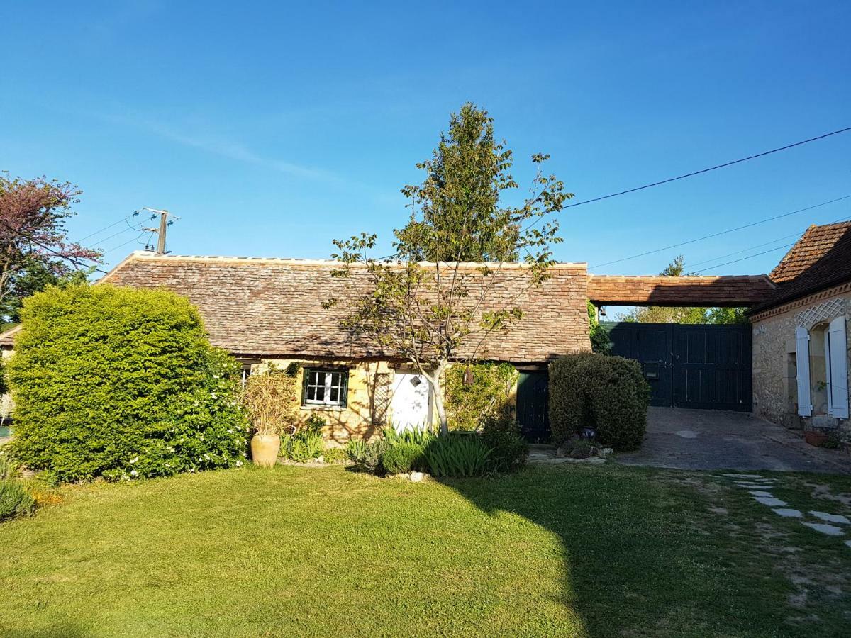 Le Clos Des Etoiles Le Bugue Bagian luar foto